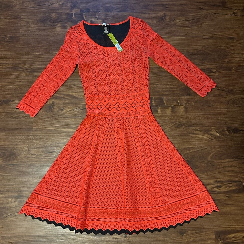 Gianni Bini Small Red Black Knit Sweater Midi Long Sleeve Geometric Dress